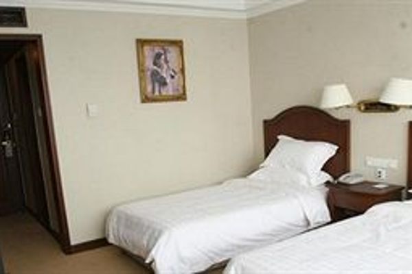 Anhui Fuyang Guomao Hotel - Fuyang